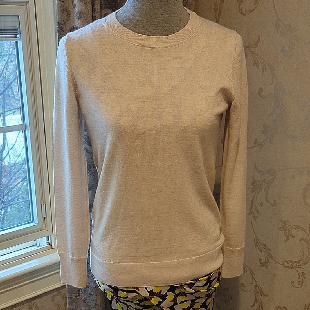 Women's Cream Sweater by Banana Republic